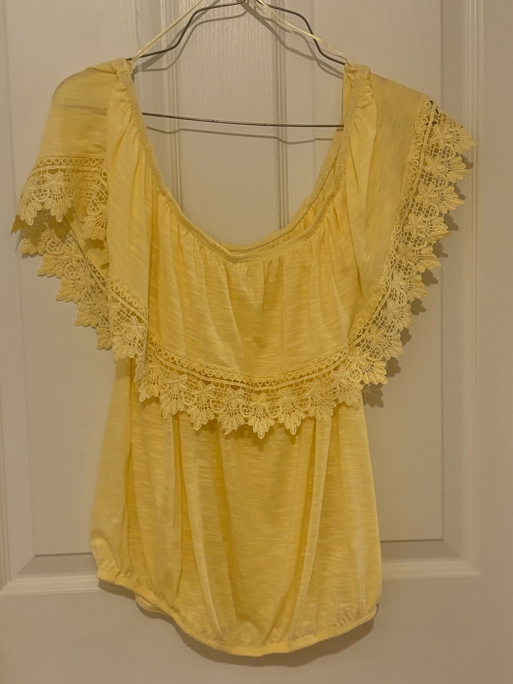 Paper + Tee Womens Crochet Yellow Cold Shoulder Top Size XL.